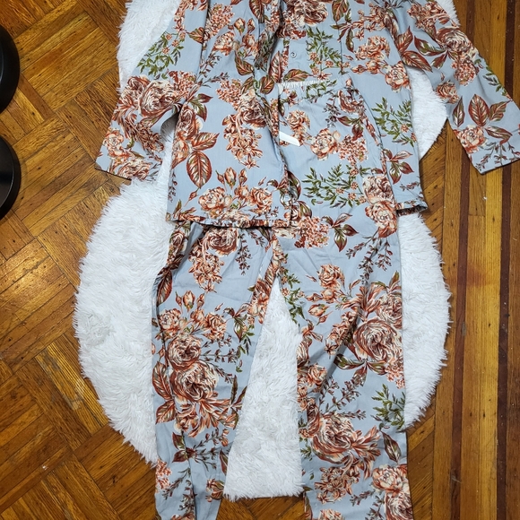 Pajama Set sz small soft cool fabric pretty floral pattern - Picture 3 of 15